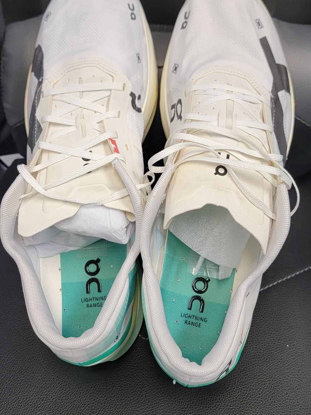 On Running Mens Cloudswift White / Teal Running Shoes